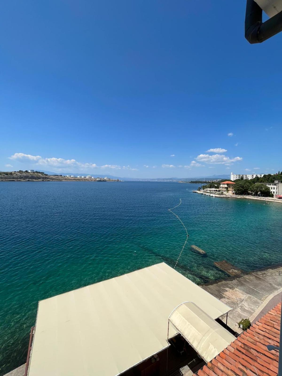 Bed&Breakfast Villa Eva Omisalj Exterior photo